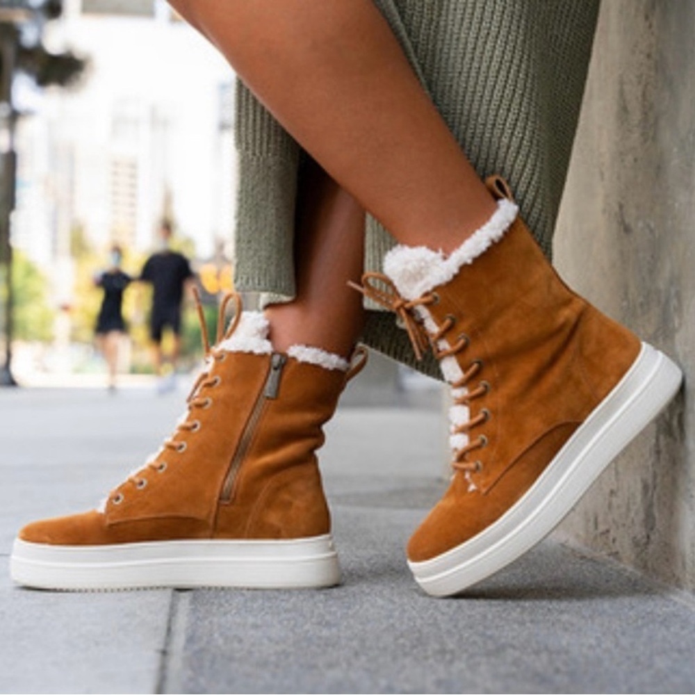 New J/Slides Torrie Cognac Waterproof Lined Leather Sneaker Boots Size 8.5